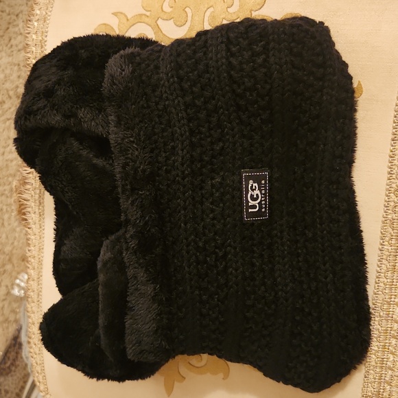NEW 3 PIECE SET INFINITY SCARF AND HAT WITH MATCHING GLOVES - Picture 2 of 5